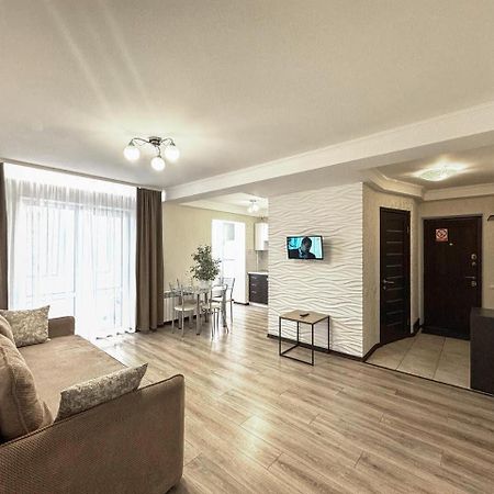 Artal Apartment On Obolonskyi Avenue 16A, 2 Bedroom Kiev Ngoại thất bức ảnh